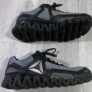 Men's Reebok Sneakers sz 8.5